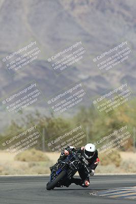 media/Oct-30-2025-Racers Edge (Thu) [[dabbdaf680]]/3-B Group/Session 5 (Turn 6)/